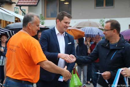 V Motniku namenu predali prenovljeni prireditveni prostor (40)